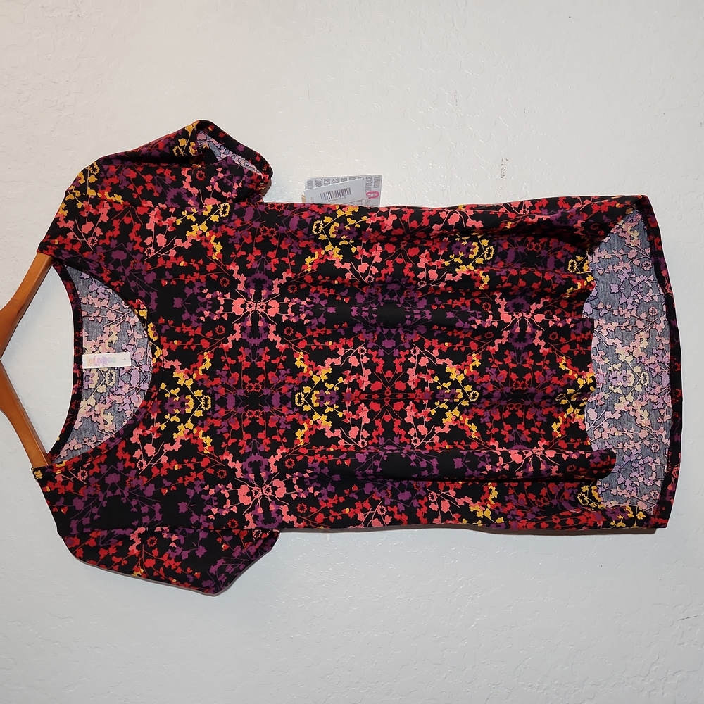 LULAROE Small Classic T Patterned Floral High Low